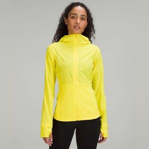 Lululemon Mist Over Windbreaker size 4 Sonic Yellow SNCY